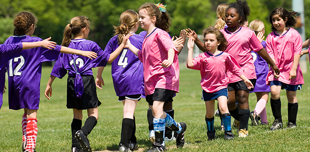 6 Ways to Help Your Kids Learn Sportsmanship