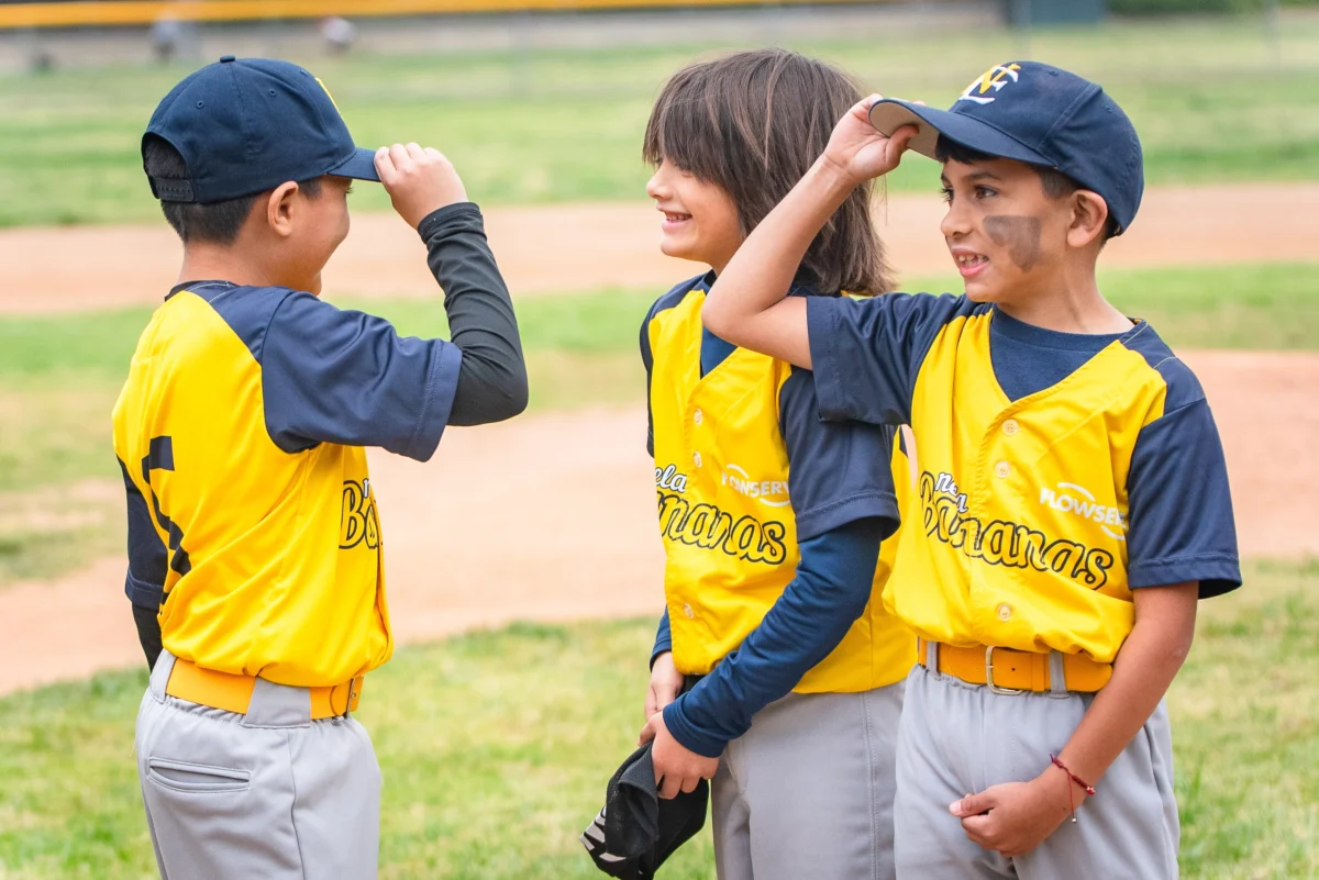 This guide explores fun and creative youth sports awards ideas to celebrate all athletes and make your end-of-season ceremonies more memorable.